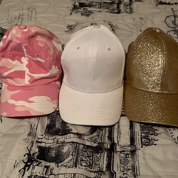 Cap bundle - Picture 1 of 1